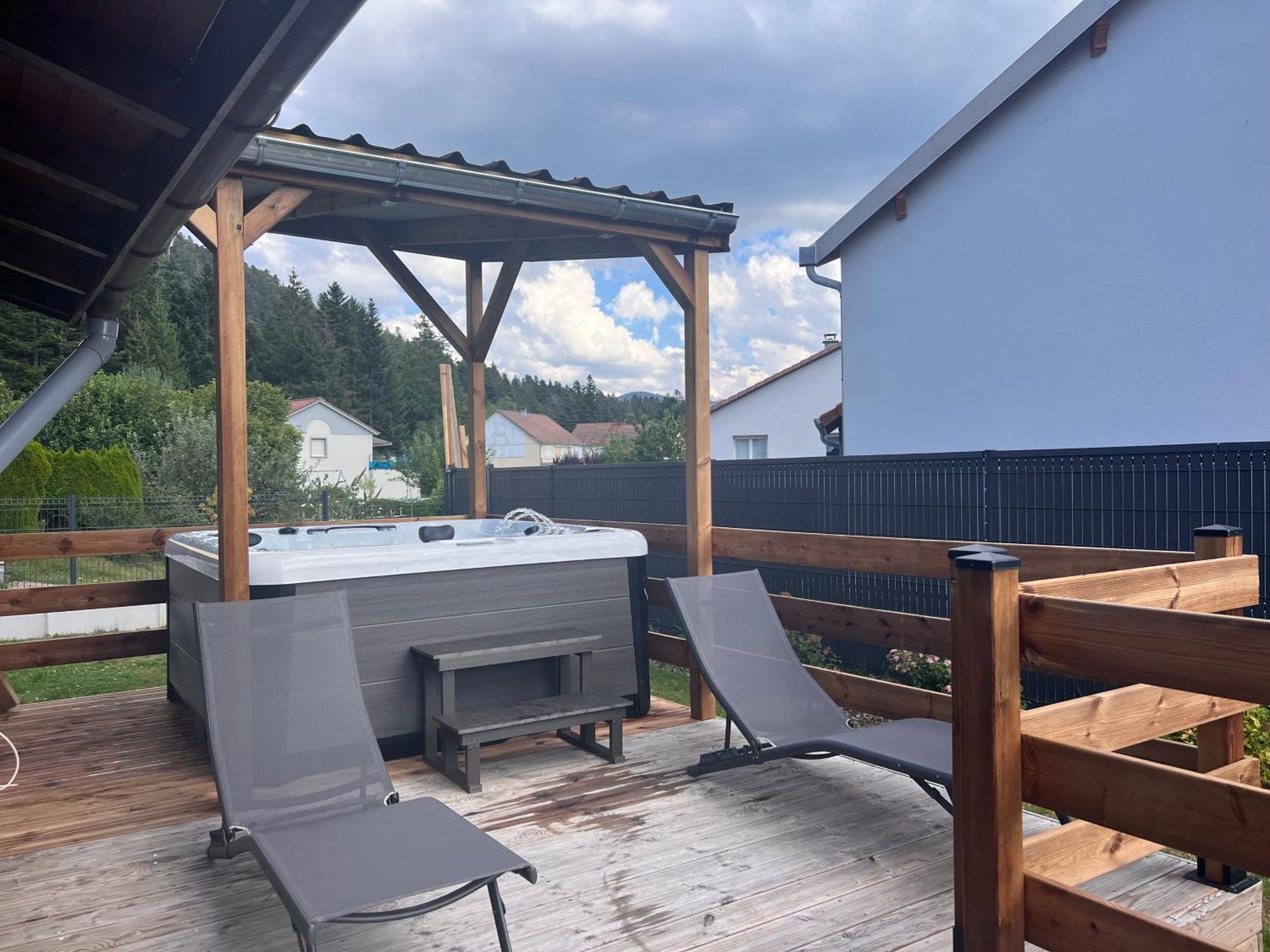 Maison Proche Du Centre De Gerardmer Villa Buitenkant foto
